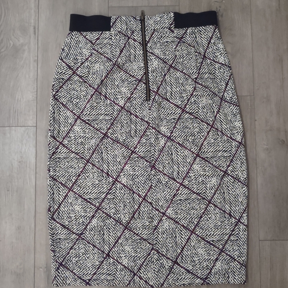 Worthington, Pencil Skirt, Size 12 - Picture 3 of 3